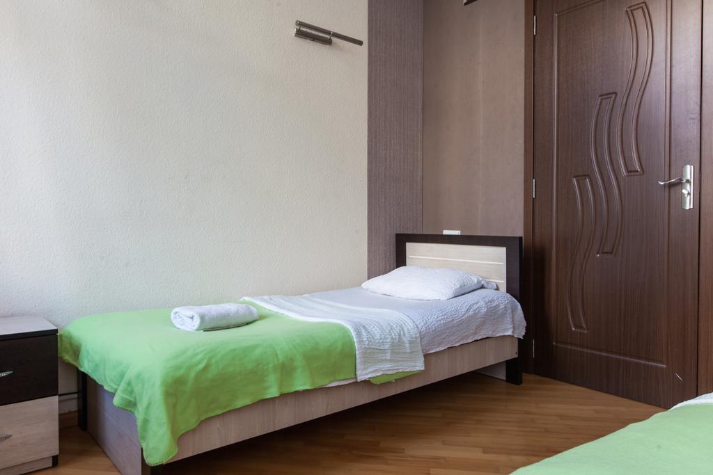 Sweet Home Apartment Tbilisi Room photo
